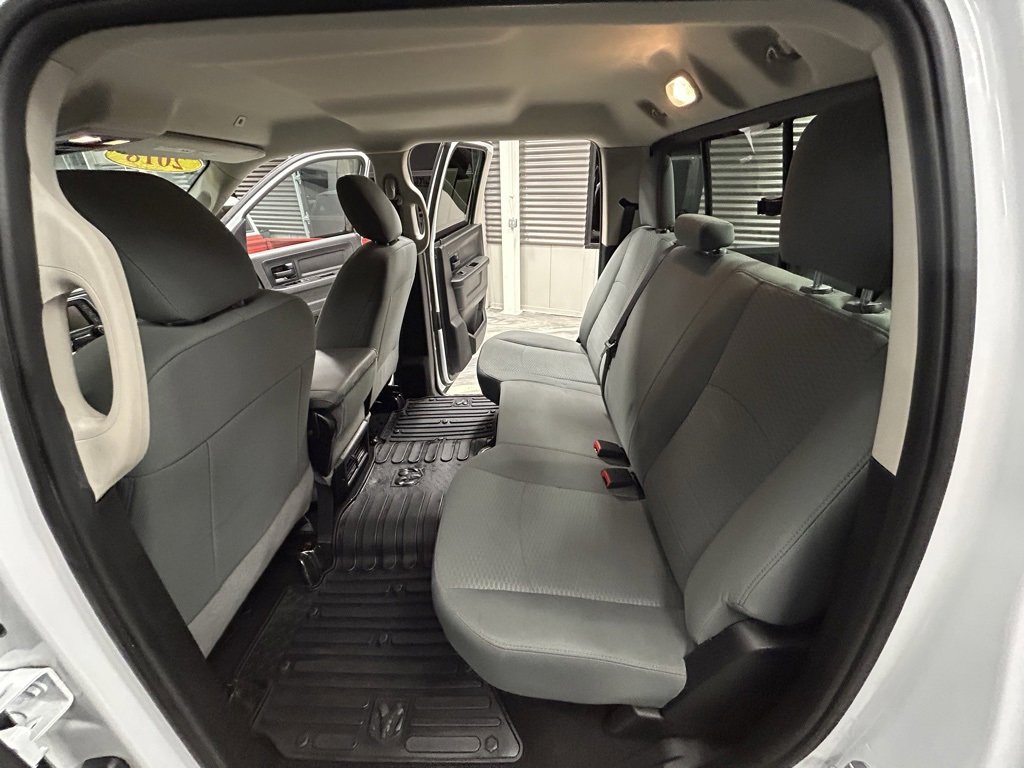 Used 2018 RAM 2500 Tradesman w/ Chrome Appearance Group image 42