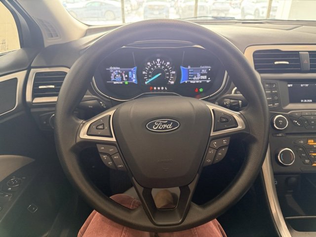 Used 2018 Ford Fusion S image 16