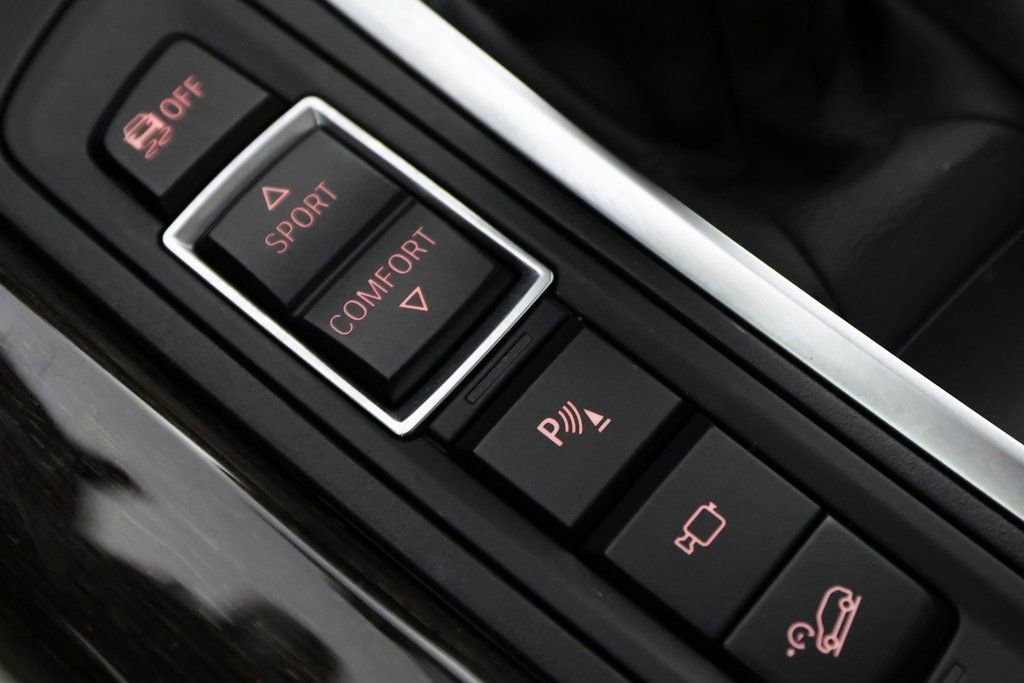 Used 2018 BMW X5 xDrive50i w/ M Sport Package image 26