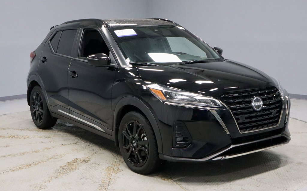 Certified 2023 Nissan Kicks SR image 1