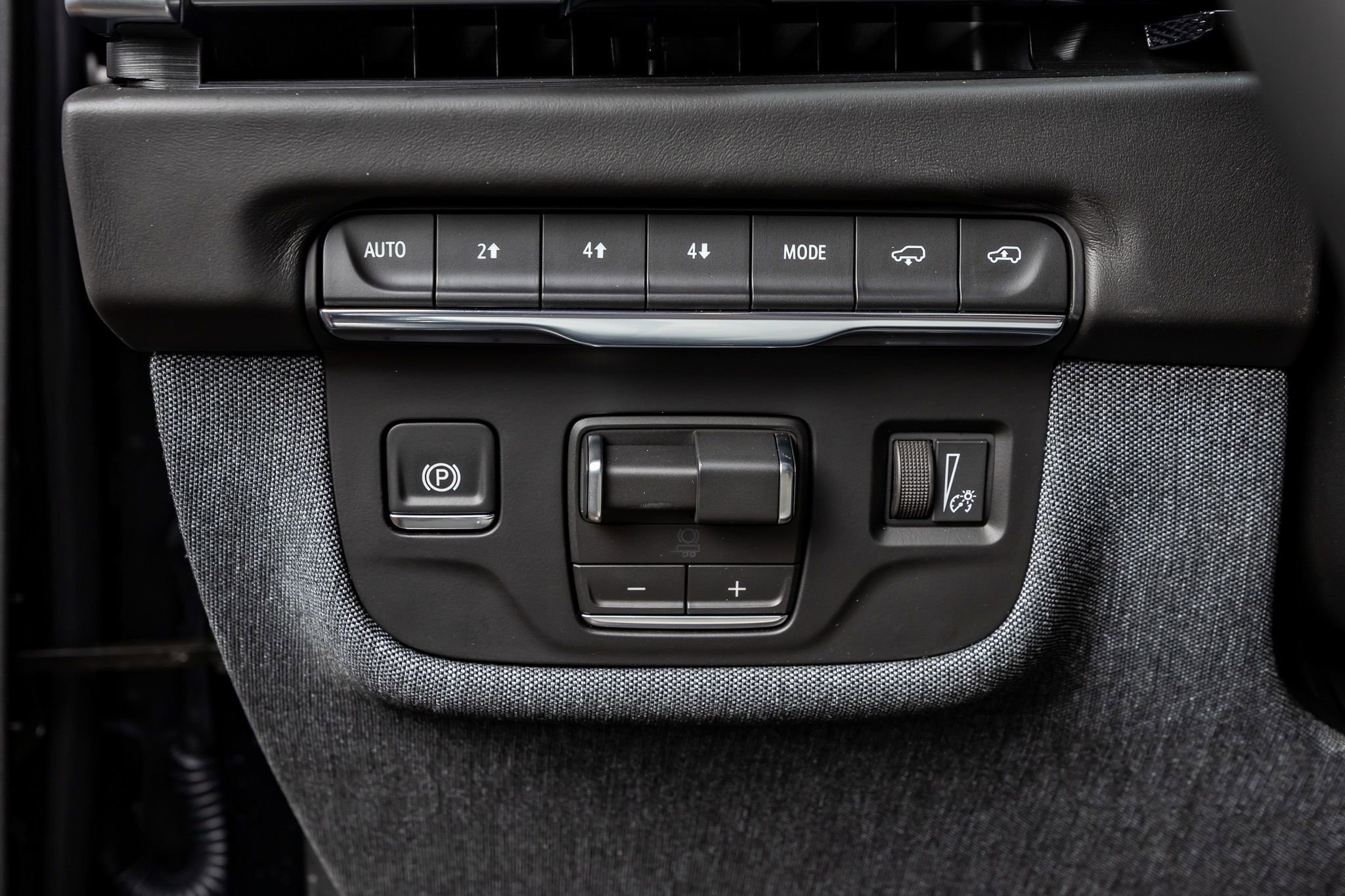 Used 2026 Cadillac Escalade Platinum Sport w/ LPO, ONYX Package image 22