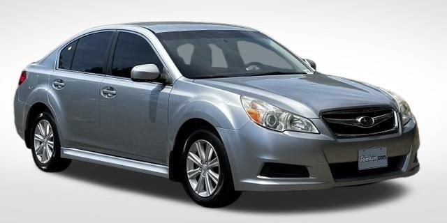 Used 2012 Subaru Legacy 2.5i Premium AWD/4WD image 2