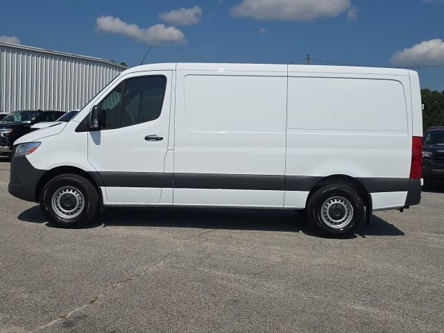 Used 2025 Mercedes-Benz Sprinter 2500 image 2