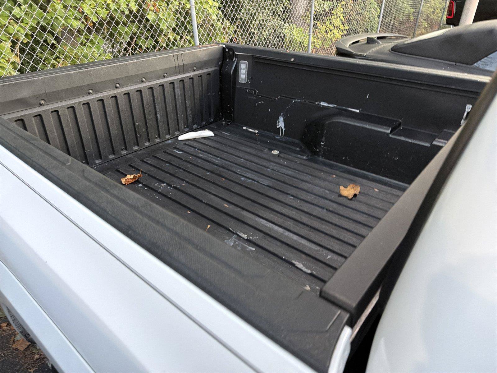 Used 2022 Toyota Tacoma SR5 RWD image 4