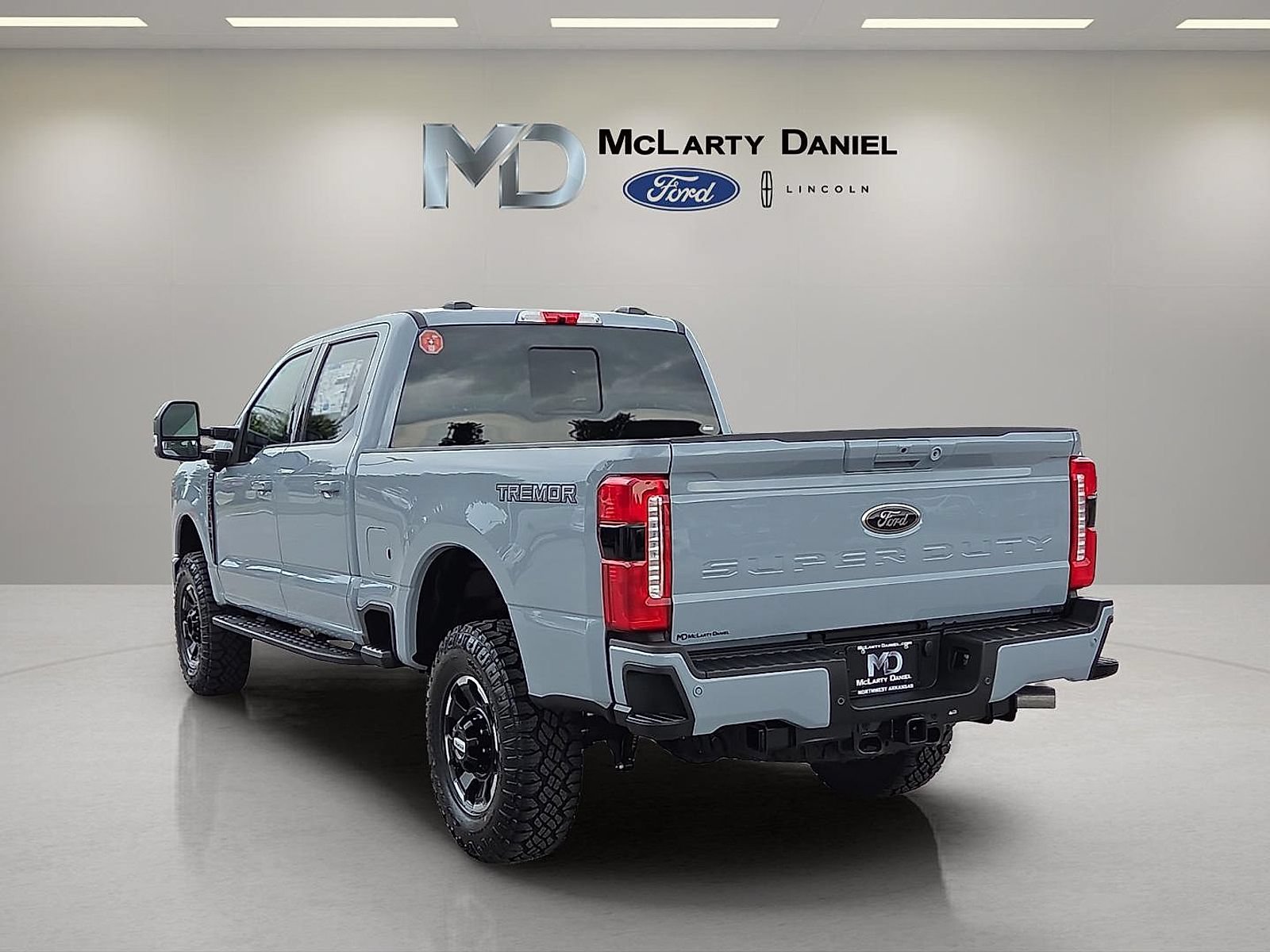 New 2026 Ford F350 Lariat w/ Tremor Off-Road Package AWD/4WD image 4