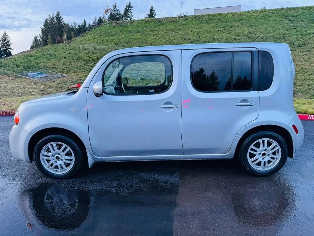 Used 2012 Nissan Cube 1.8 S w/ Interior Designer Pkg image 2