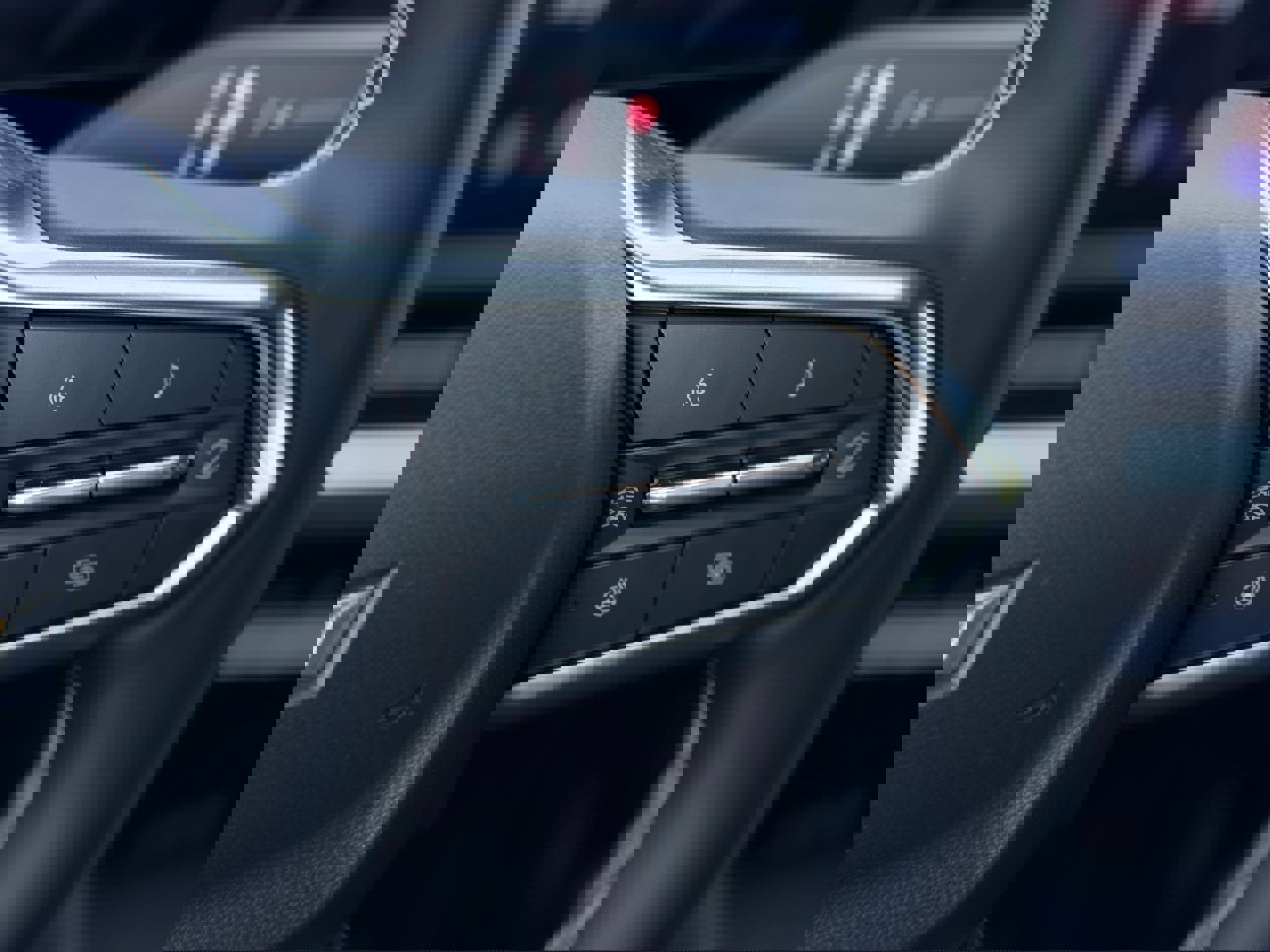 New 2026 Chevrolet Equinox EV LT w/ Convenience Package II image 12