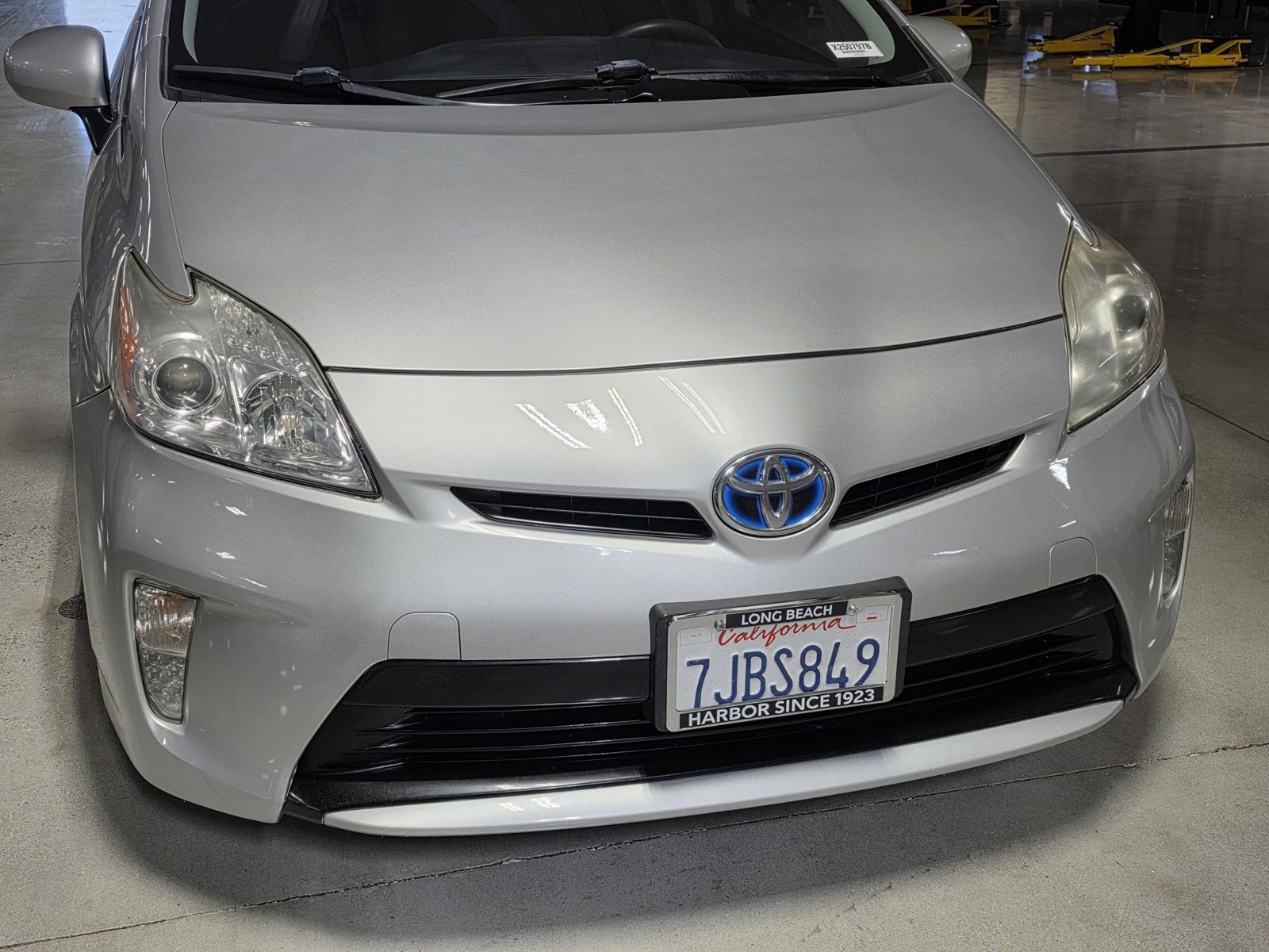 Used 2015 Toyota Prius Two image 9