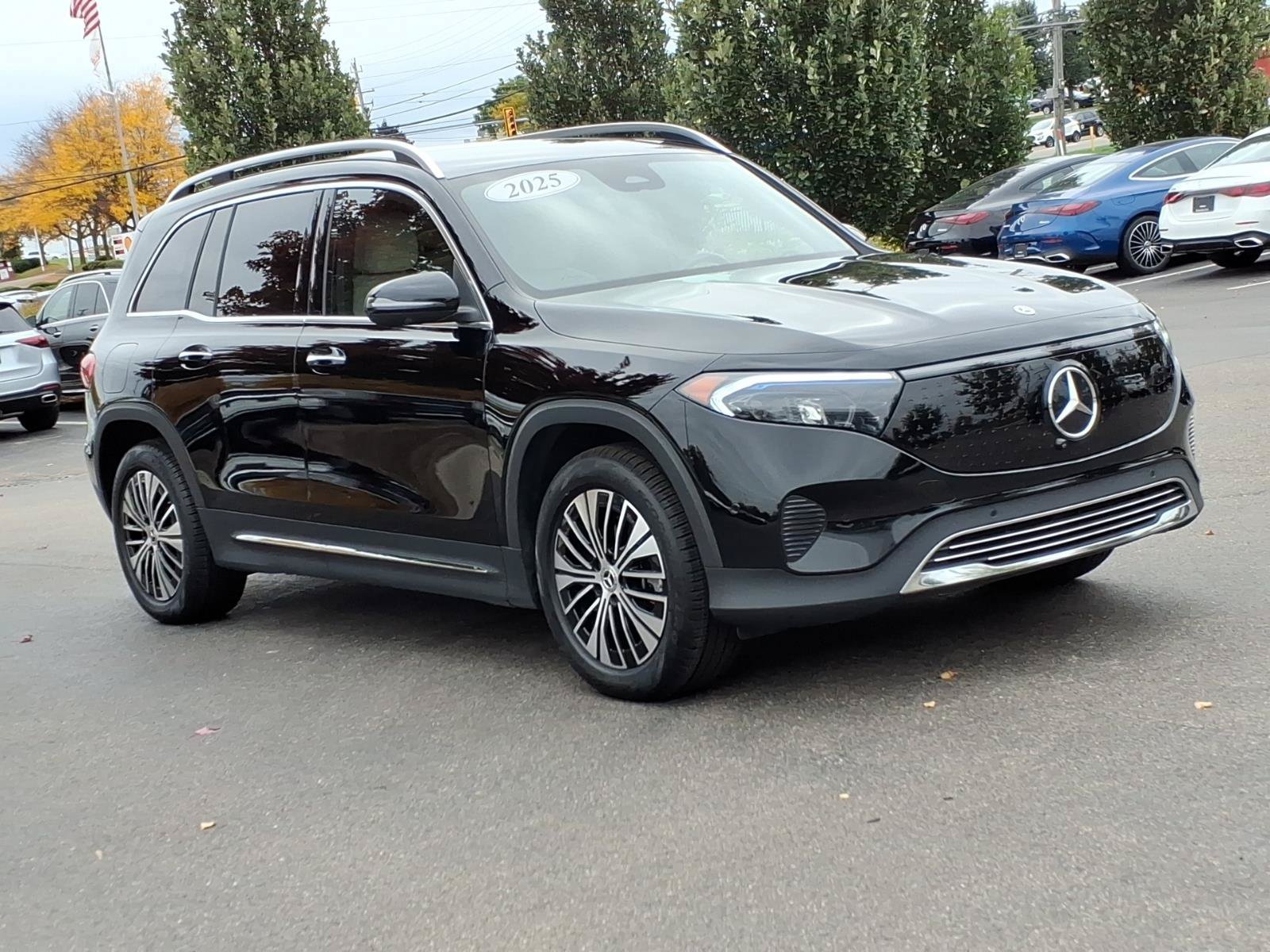 Certified 2025 Mercedes-Benz EQB 300 4MATIC image 8