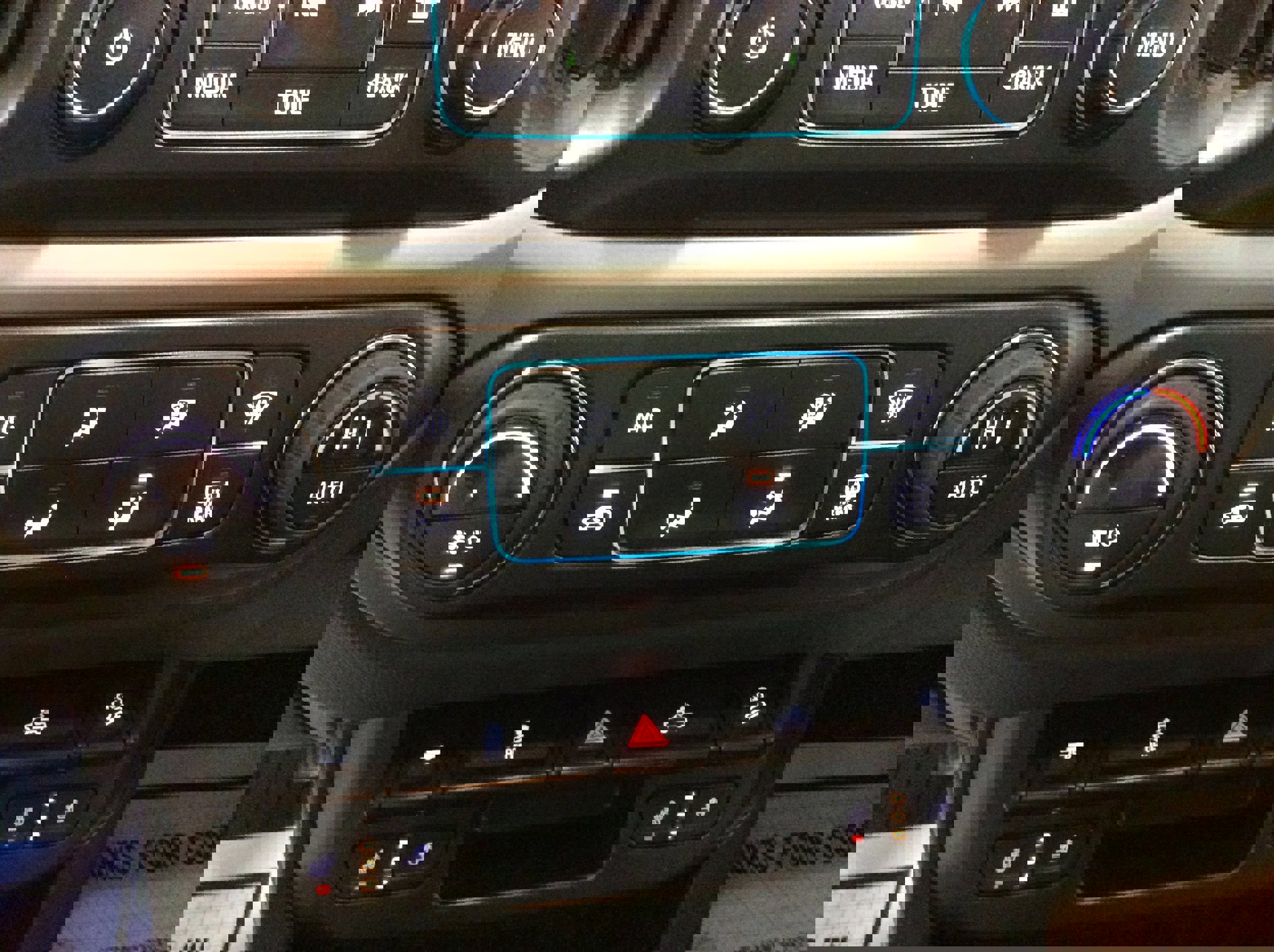 Used 2018 Chevrolet Colorado Z71 w/ Centennial Edition image 24