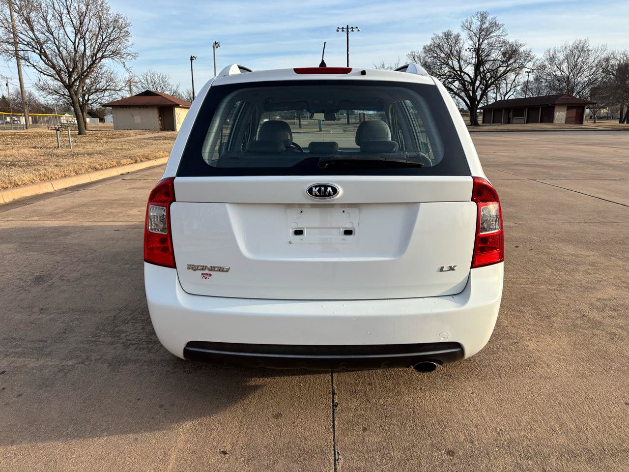 Used 2007 Kia Rondo LX FWD image 27