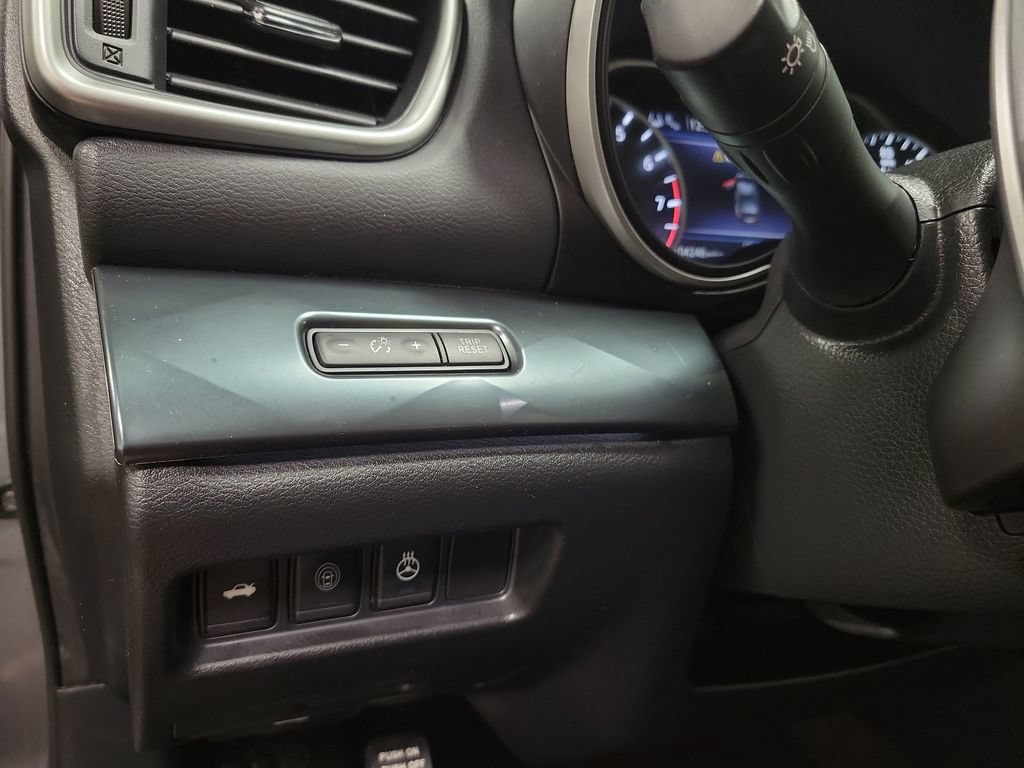 Used 2020 Nissan Maxima SR w/ Sport Mat Group FWD image 27
