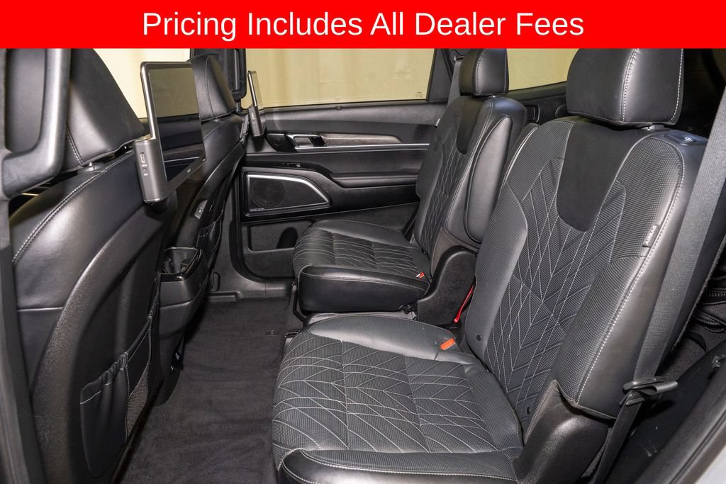 Used 2023 Kia Telluride AWD image 9