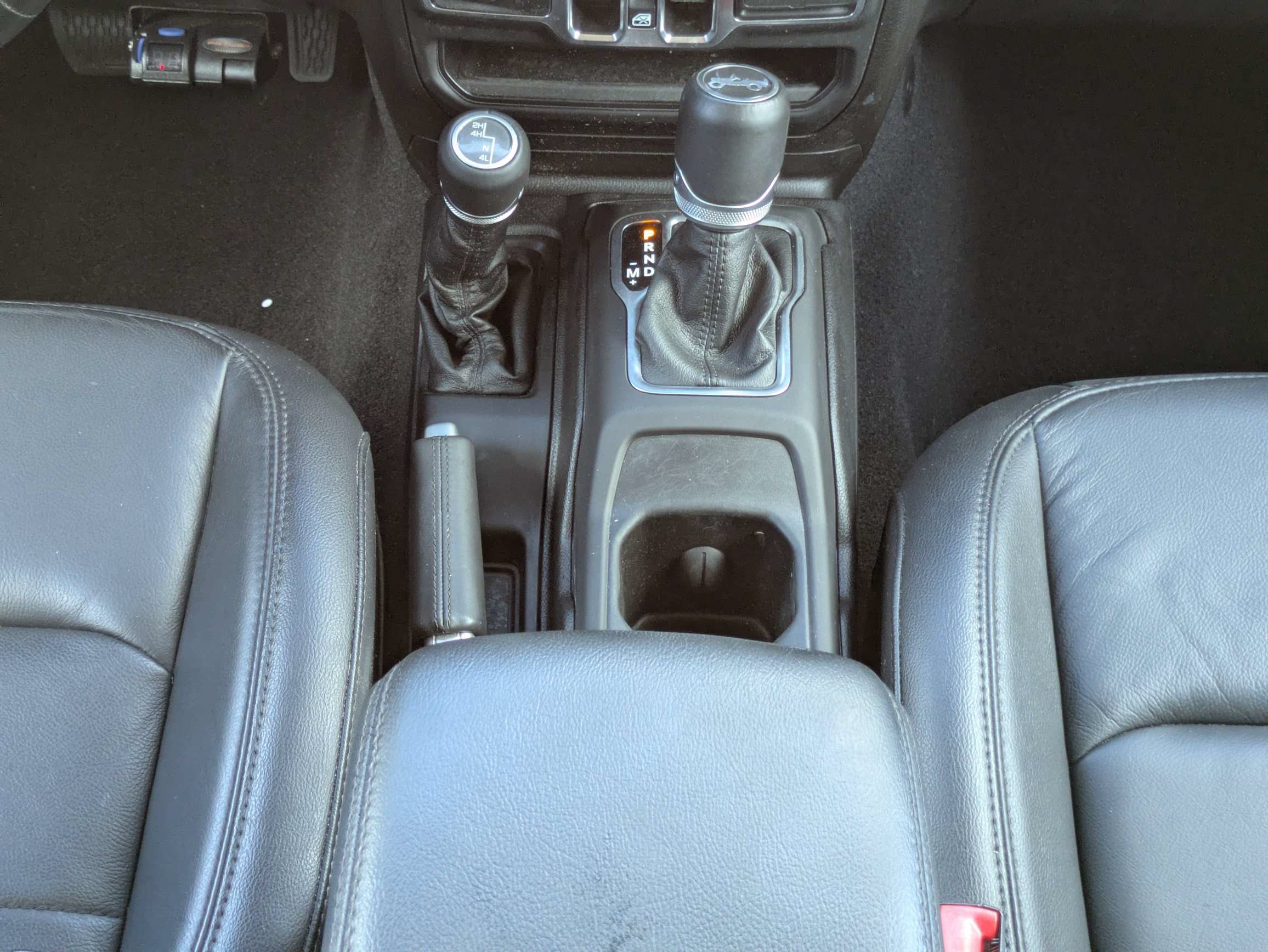 Used 2019 Jeep Wrangler Unlimited Sahara AWD/4WD image 6