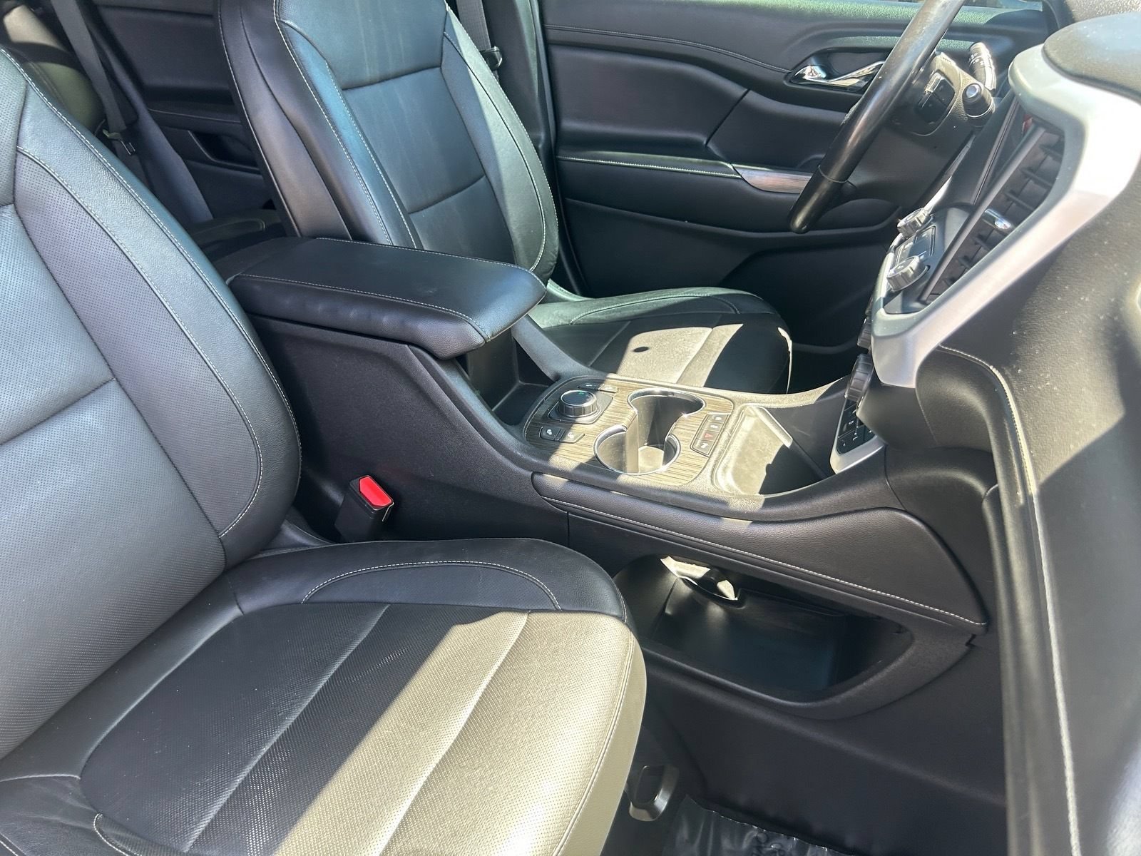 Used 2020 GMC Acadia SLT FWD image 12