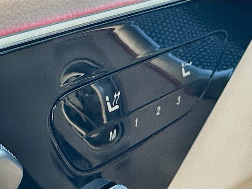 Certified 2024 Mercedes-Benz CLE 300 4MATIC Cabriolet image 21