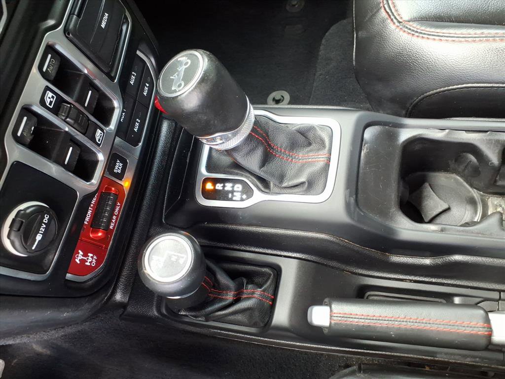 Used 2018 Jeep Wrangler Unlimited Rubicon w/ Dual Top Group image 16