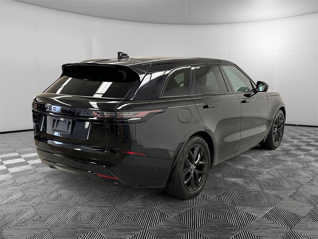 Used 2025 Land Rover Range Rover Velar Dynamic SE image 5