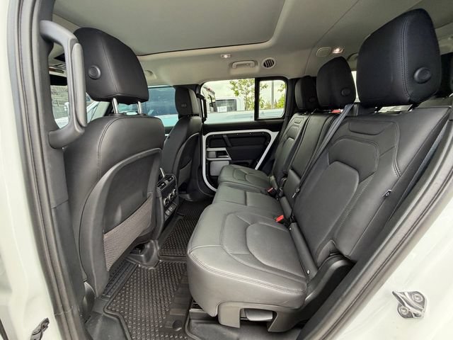 Used 2023 Land Rover Defender 130 SE AWD/4WD image 12