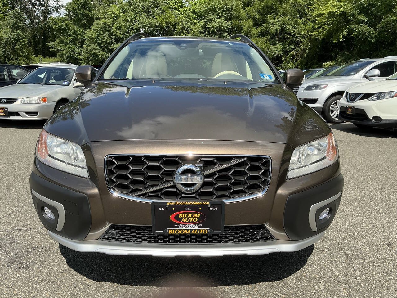 Used 2015 Volvo XC70 3.2 Platinum AWD/4WD image 2