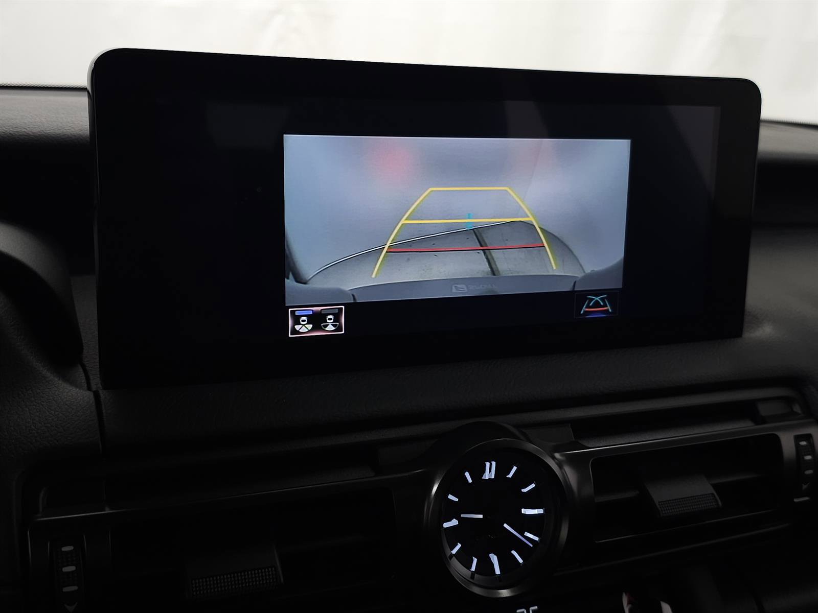 Used 2025 Lexus IS 350 F Sport w/ Navigation Package image 31