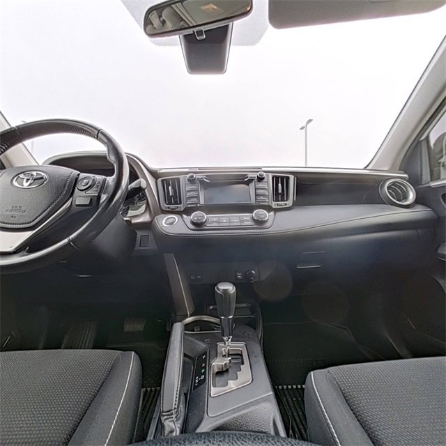 Used 2018 Toyota RAV4 XLE image 24