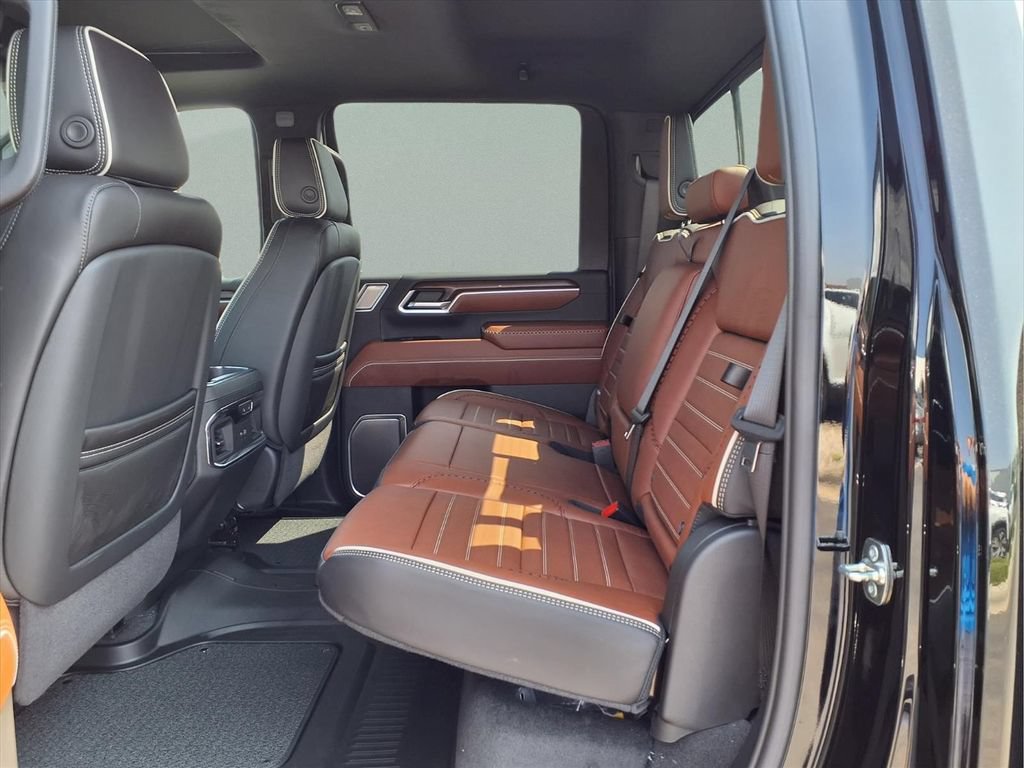 New 2026 GMC Sierra 2500 Denali Ultimate w/ LPO, Black Badging Package AWD/4WD image 18