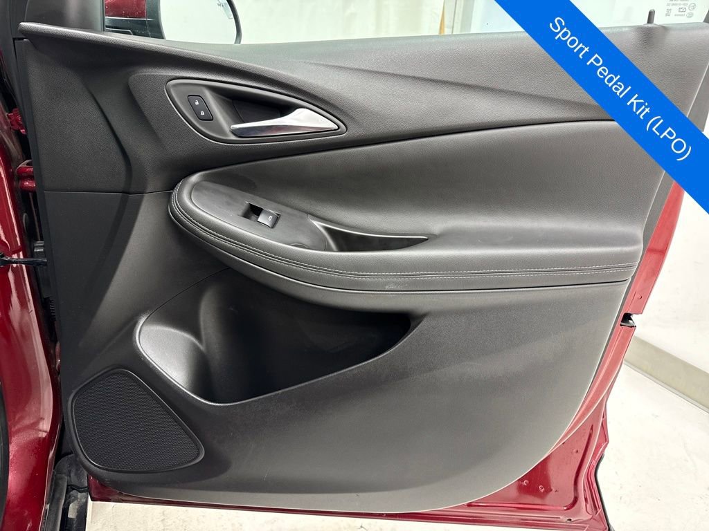 Used 2024 Buick Encore GX Sport Touring image 8