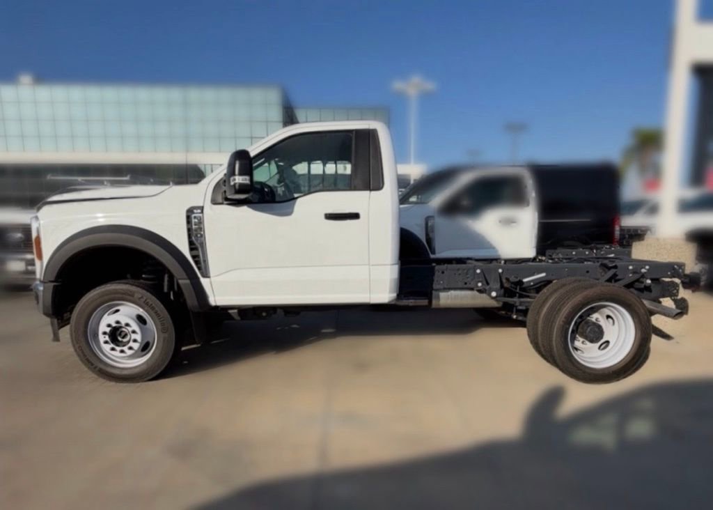 New 2024 Ford F550 4x4 Regular Cab Super Duty image 9