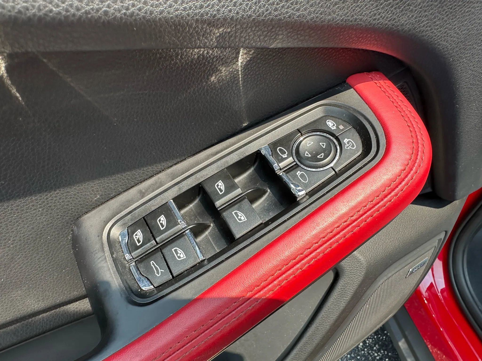 Used 2020 Porsche Macan S image 15