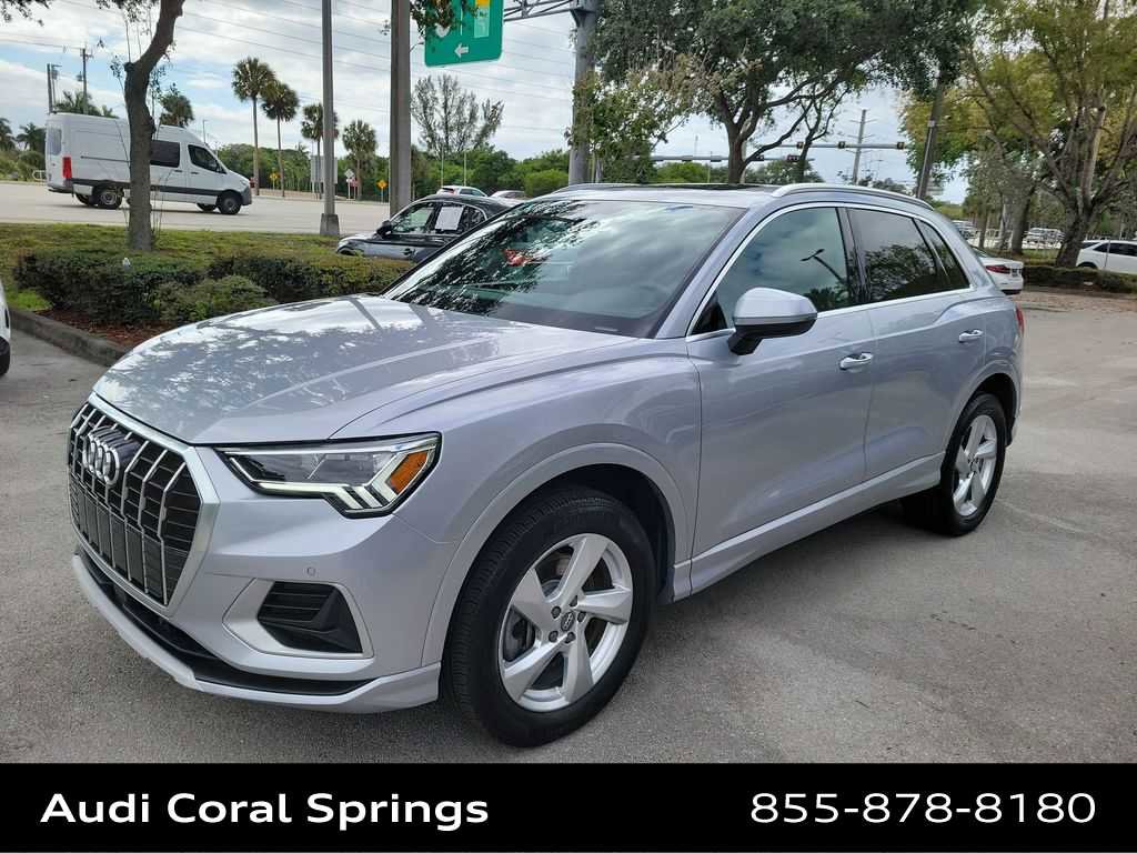 Certified 2020 Audi Q3 2.0T Premium Plus w/ Premium Plus Package AWD/4WD image 4