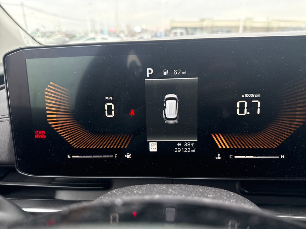 Used 2025 Kia Carnival image 17