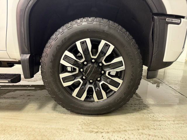Certified 2024 GMC Sierra 2500 Denali Ultimate image 30