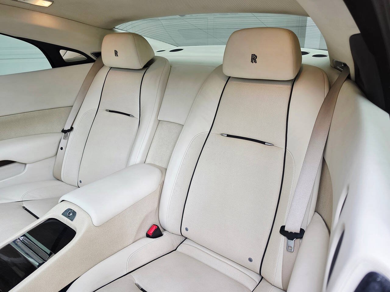 Used 2014 Rolls-Royce Wraith RWD image 68