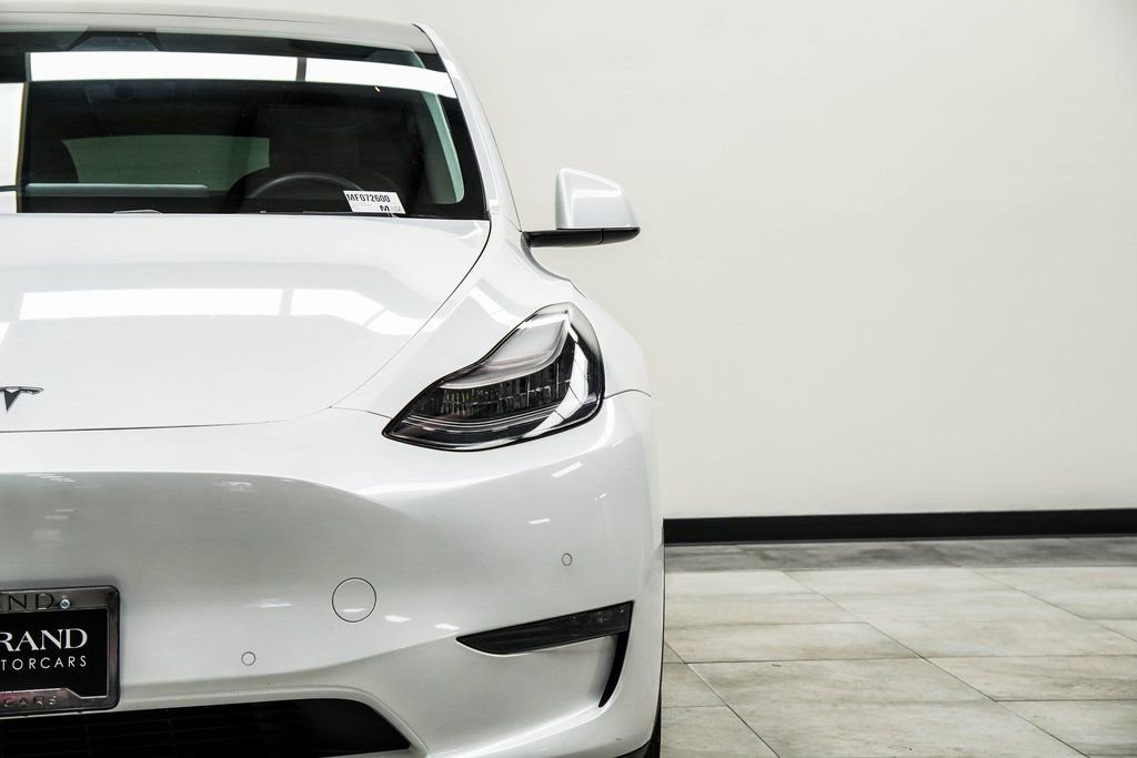 Used 2021 Tesla Model Y Long Range image 4