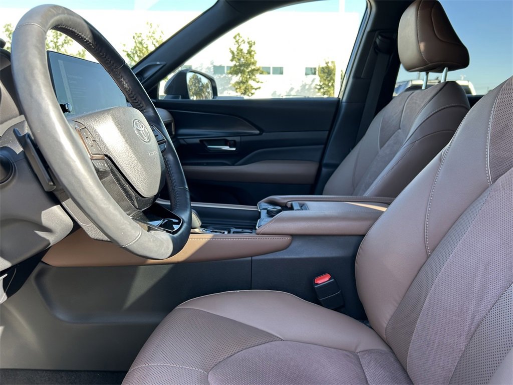 Used 2024 Toyota Grand Highlander AWD Hybrid image 13