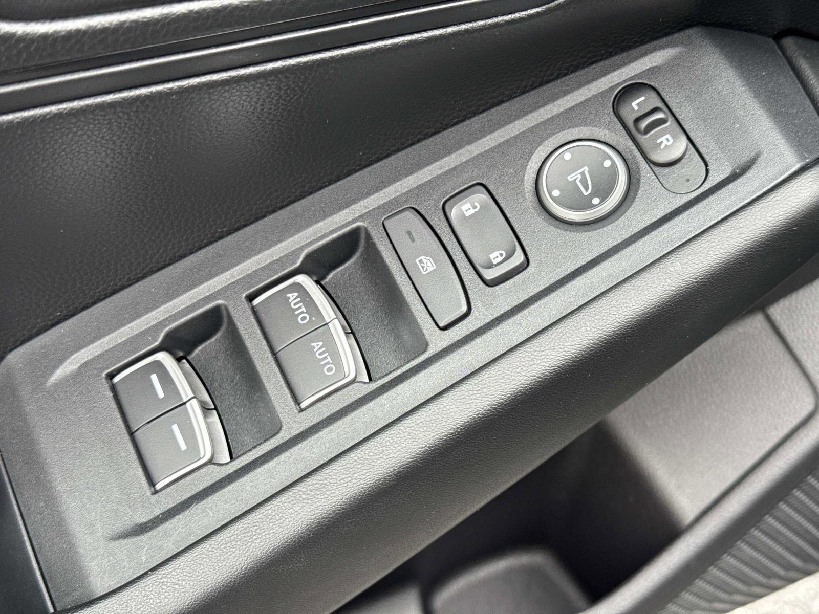 Used 2025 Honda Accord LX image 15