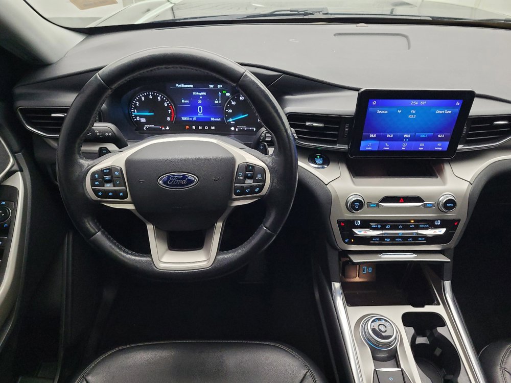 Used 2020 Ford Explorer XLT w/ Equipment Group 202A AWD/4WD image 22