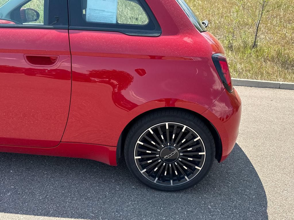 Used 2024 FIAT 500 e (RED) FWD image 25