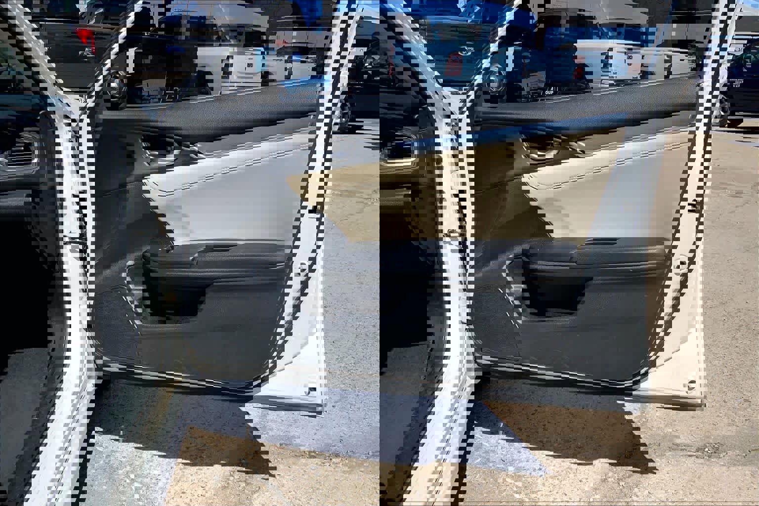 Used 2017 Honda Civic Touring image 23