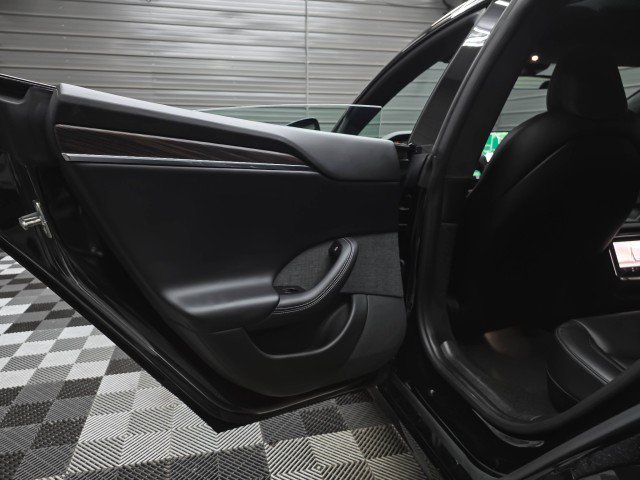 Used 2022 Tesla Model S AWD/4WD image 35