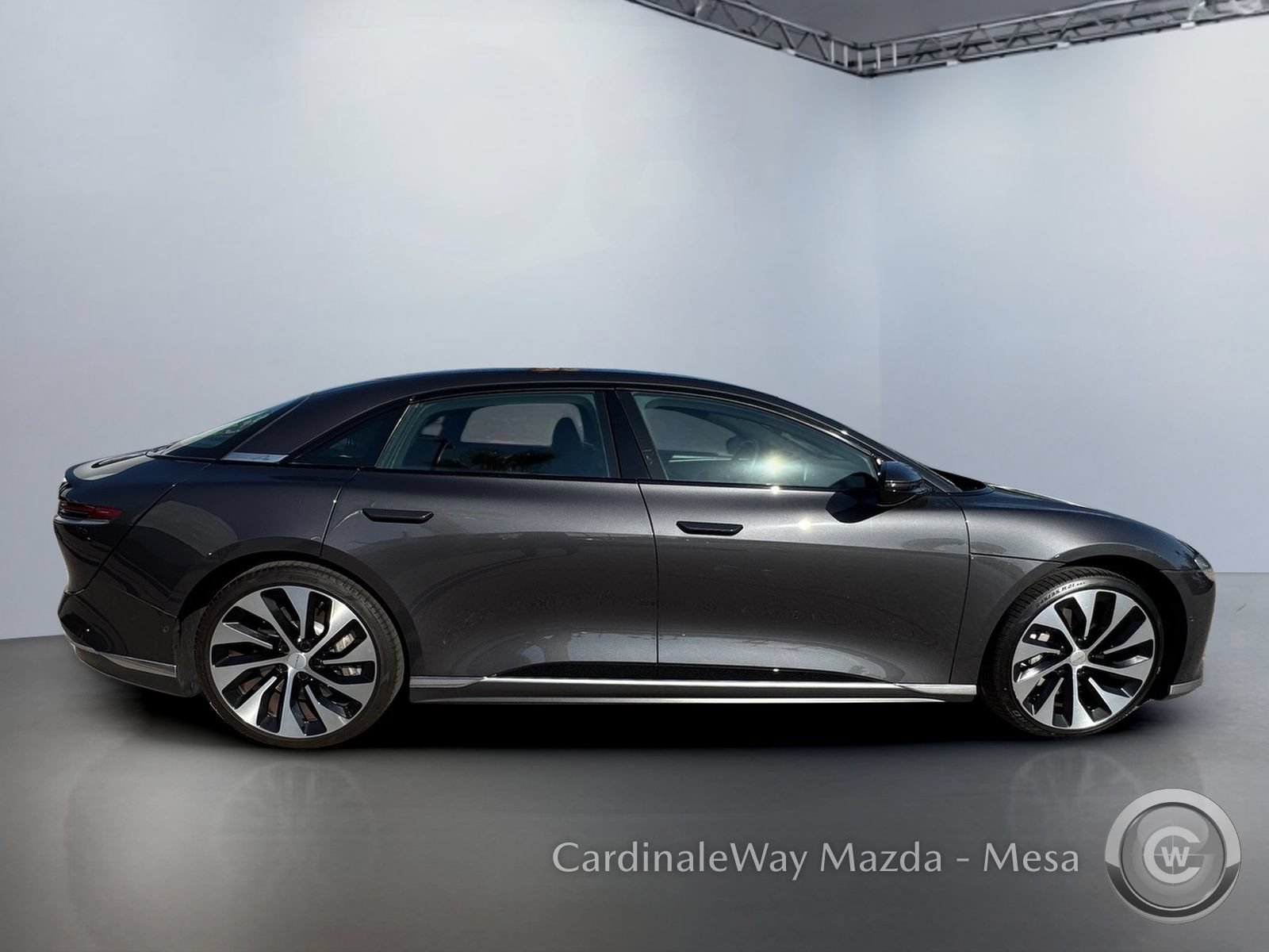 Used 2024 Lucid Air Touring AWD/4WD image 3