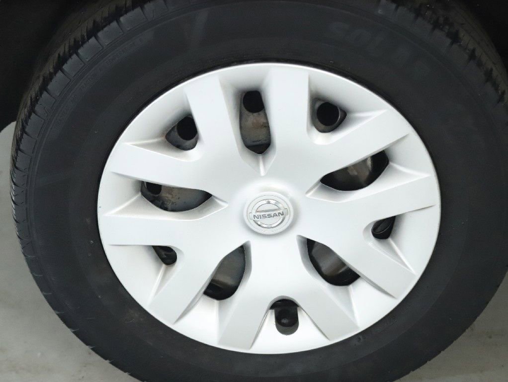 Used 2018 Nissan Rogue Sport S image 12