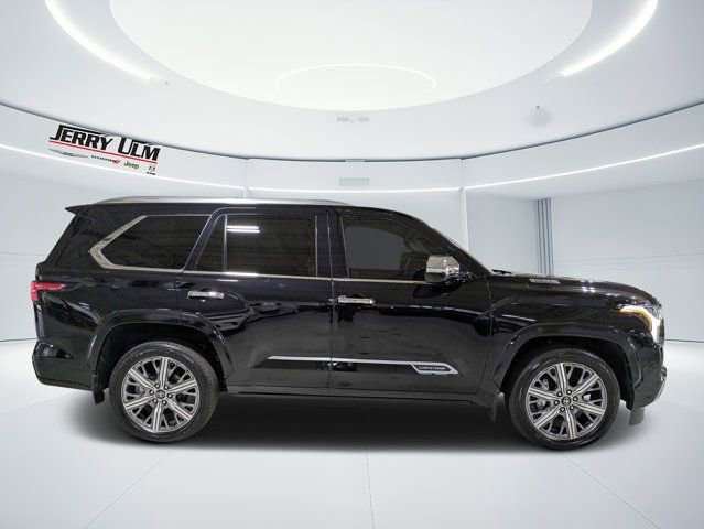 Used 2025 Toyota Sequoia Capstone AWD/4WD image 2