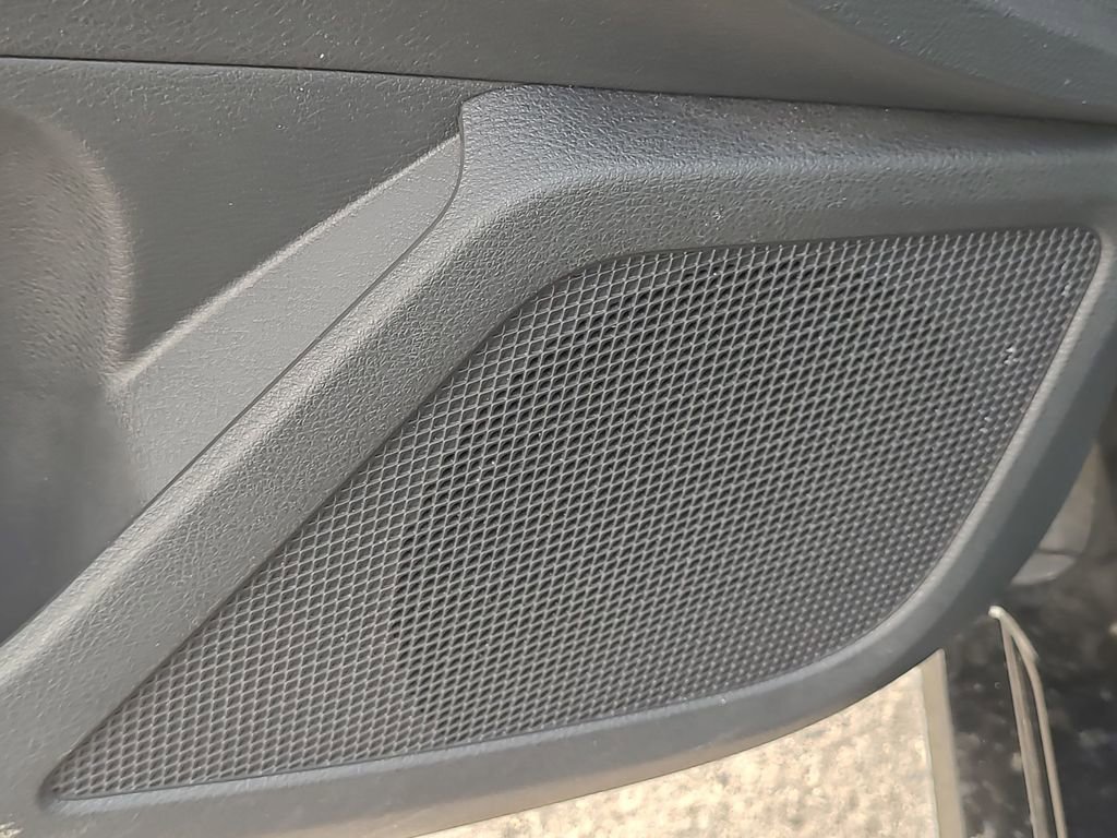 Used 2025 Nissan Altima 2.5 SV FWD image 25