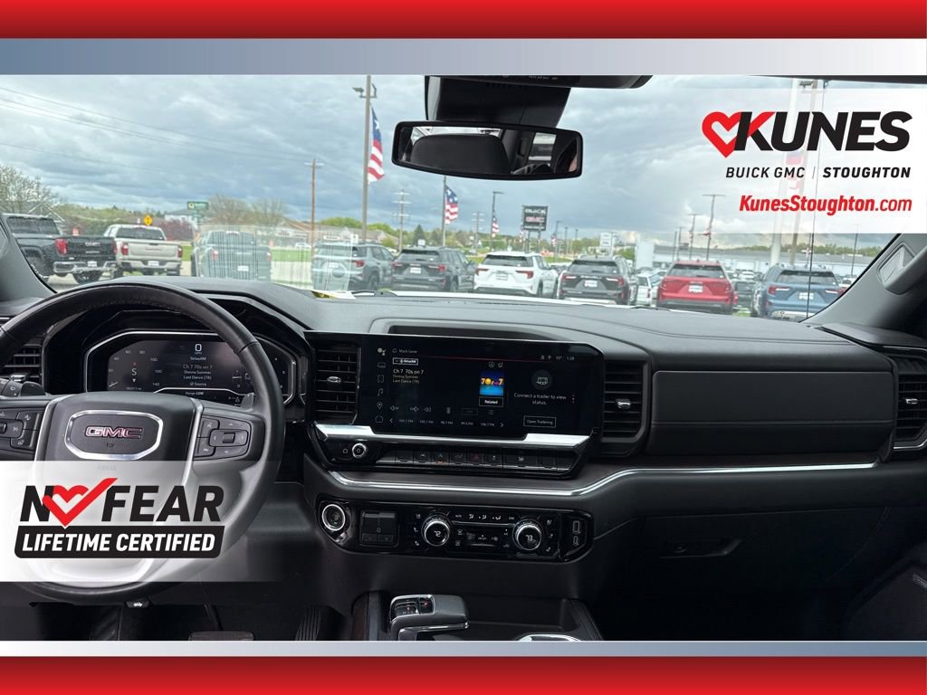 Used 2024 GMC Sierra 1500 SLT w/ SLT Premium Package AWD/4WD image 43