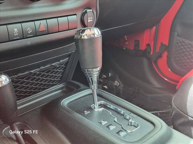 Used 2018 Jeep Wrangler Unlimited Sport S AWD/4WD image 12