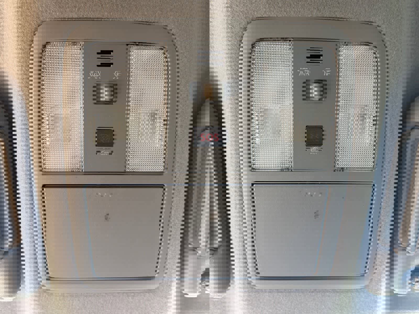 Used 2014 Toyota RAV4 EV FWD image 26