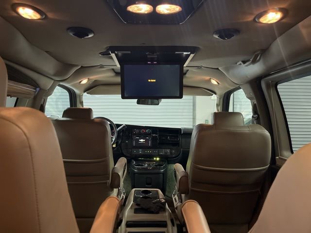 Used 2019 Chevrolet Express 2500 w/ Enhanced Convenience Package image 21