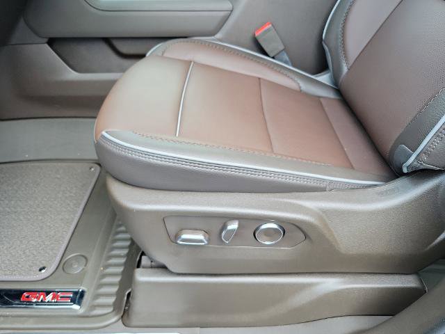 New 2026 GMC Sierra 2500 Denali w/ Denali Reserve Package image 13